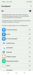 La función que limita la actividad en segundo plano está activada por defecto (Fuente de la imagen: Captura de pantalla - Sergey Tarasov - Notebookcheck)