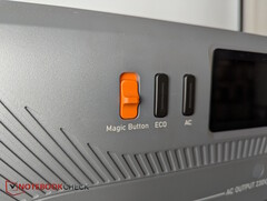El botón mágico cambia entre 230 y 120 V