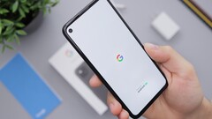 El NitroPhone 1 es un Pixel 4a corriendo GrapheneOS. (Fuente de la imagen: Daniel Romero)