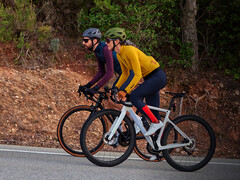 El Edge 1050 es uno de los cuatro ciclocomputadores de Garmin elegibles para la actualización de la versión 28.20 de la serie de Garmin. (Fuente de la imagen: Garmin)