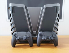 Se rumorea que los kits de desarrollo de PS5 Pro se parecerán a sus predecesoras, en la imagen, aunque no se espera que la consola final se parezca a su homóloga en kit de desarrollo. (Fuente de la imagen: eBay)