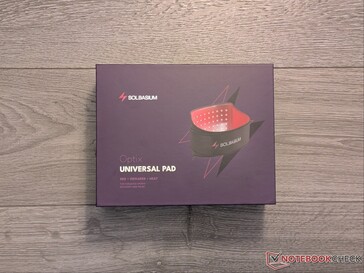 Caja de venta al público de la almohadilla Solbasium Optix Universal.
