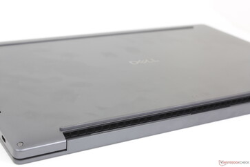 Los logotipos 'Dell' y 'XPS' se han intercambiado en el nuevo diseño en comparación con el diseño saliente