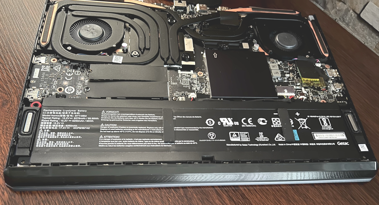 El funcionamiento interno del MSI GE66 12 UHS