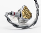 El Moondrop Armature Art 24 utiliza transductores de armadura equilibrada para reproducir música de alta resolución.