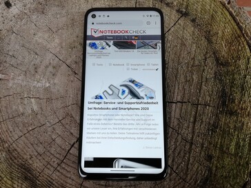 Usando el Motorola Moto G8 Power al aire libre