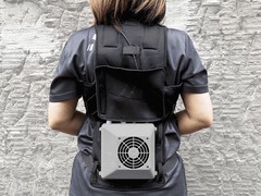 Shiftall ha anunciado el chaleco refrigerante ChillerX para reducir la temperatura corporal en los días calurosos mediante refrigeración termoeléctrica. (Fuente de la imagen: Shiftall)