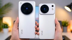 Las imágenes que circulan actualmente ponen de relieve las diferencias de diseño entre los modelos Vivo X500 Pro (a la izquierda) y el Vivo X500.