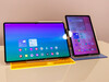 La Galaxy Tab S11 Ultra junto a la Tab S11 (fuente de la imagen: Daniel Schmidt)