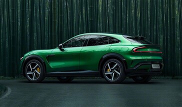 La Xiaomi YU7 es más grande que el Tesla Model Y y viene con una batería más grande.