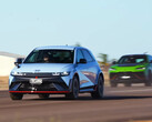 El Hyundai Ioniq 5 N se impuso con facilidad al Lamborghini Urus y a los demás coches con motor de combustión interna en las carreras de aceleración de CarExperts. (Fuente de la imagen: CarExpert en YouTube - captura de pantalla)