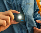 La GoPro Hero ha ganado un LED brillante y capacidades de vídeo 4K/60 FPS. (Fuente de la imagen: GoPro)