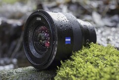 Zeiss fabrica algunos de los objetivos más duraderos y fiables para las cámaras Sony con montura tipo E. (Fuente de la imagen: Zeiss)